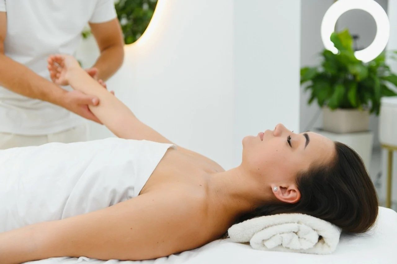 effleurage-massage-everything-you-need-to-know
