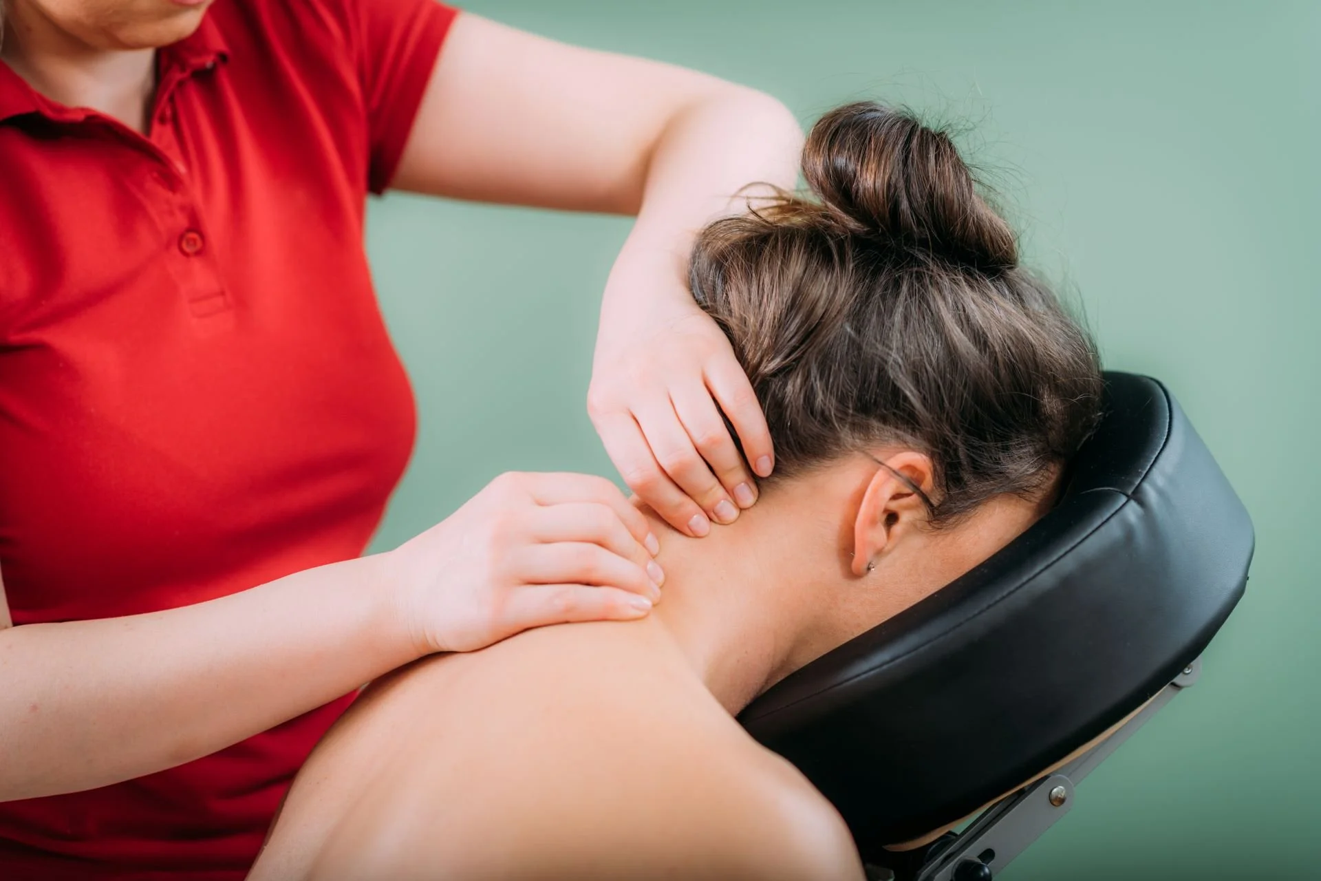 Unlocking the Benefits of Chair Massage: Everything You Need to Know - ChairMassage 1