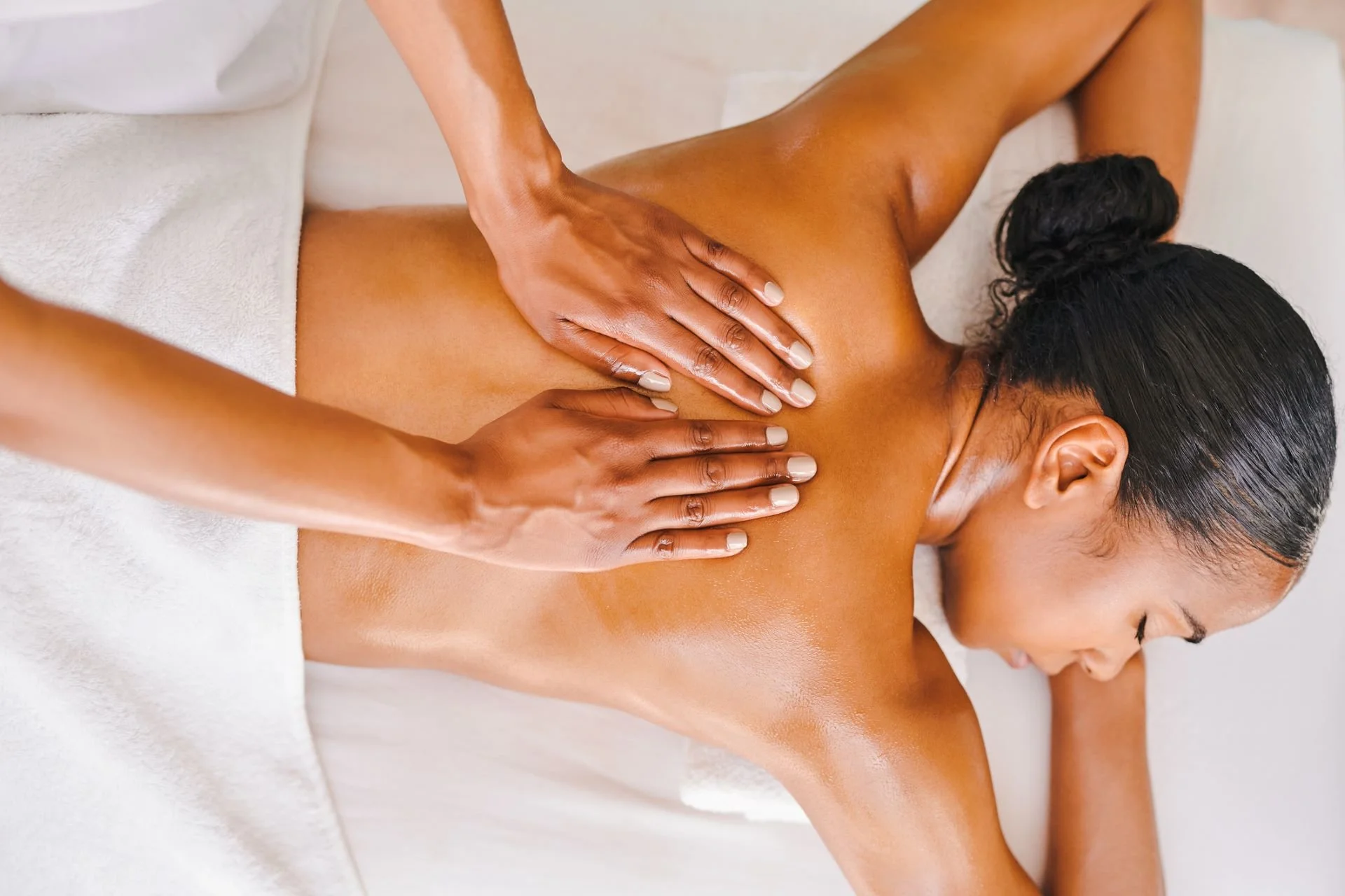 How Often Should You Get A Massage? - Shotofanattractiveyoungwomangettingamassageataspa