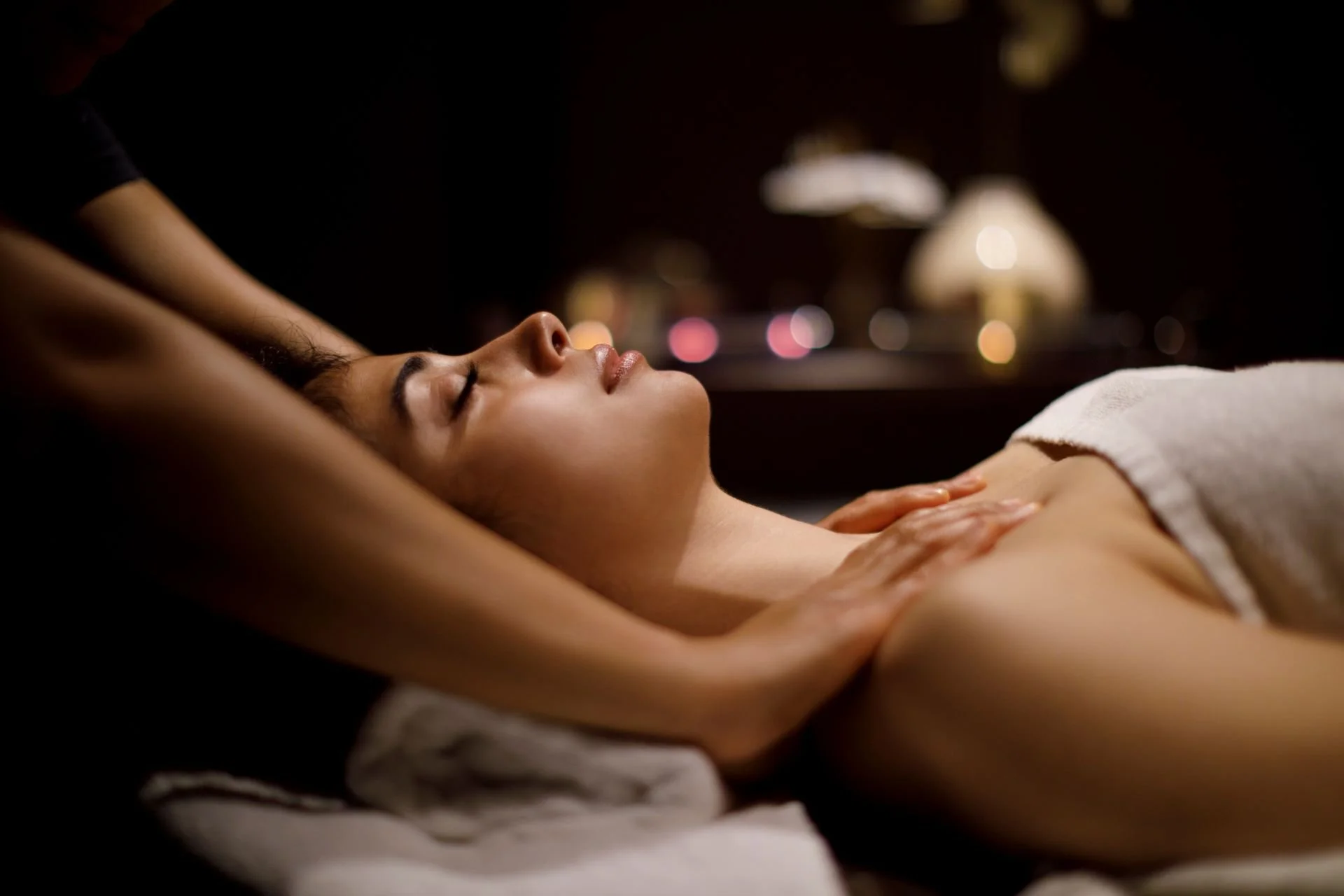 How Long Should A Massage Be? How Long Should A Massage Be? - Womanenjoyingmassageinspacenter 1