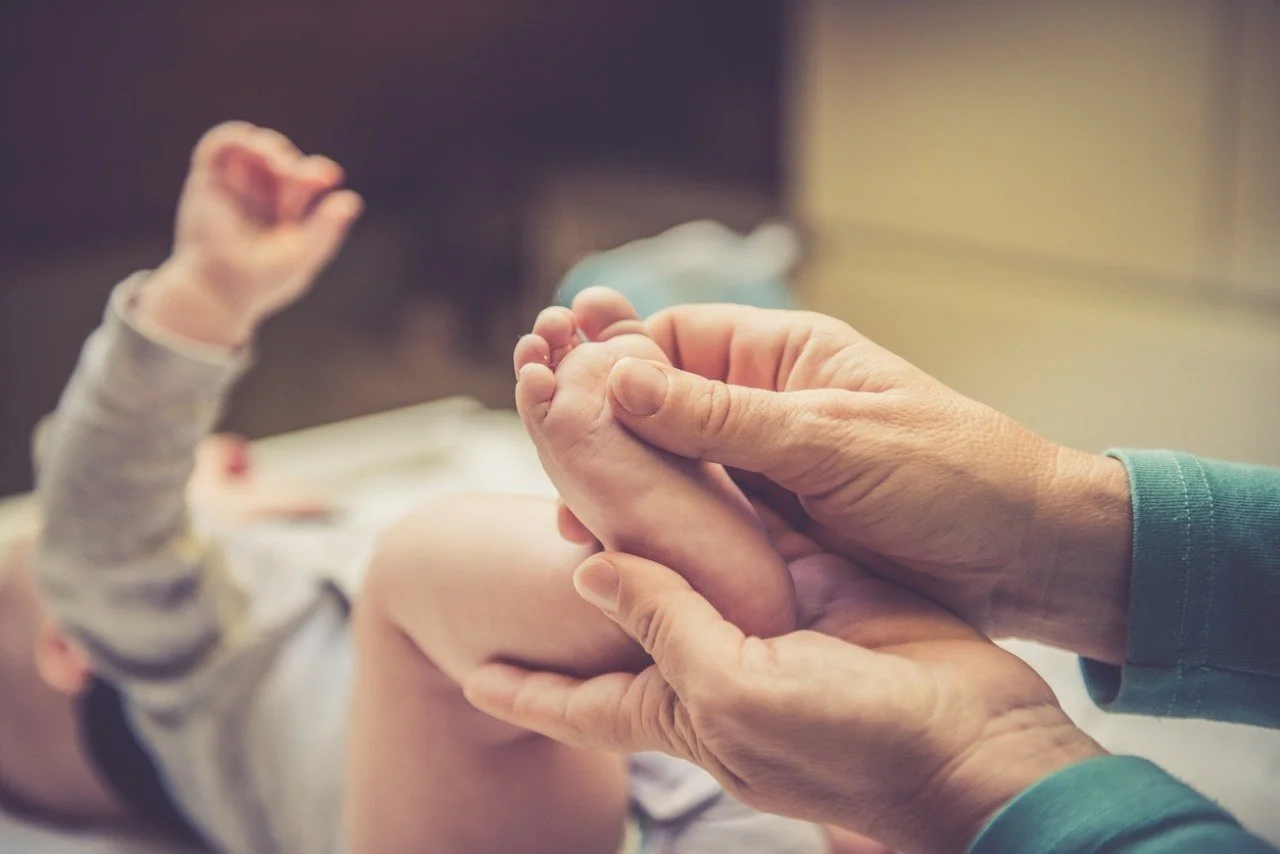 Baby Massage: How To Guide Baby Massage: How To Guide - babymassage