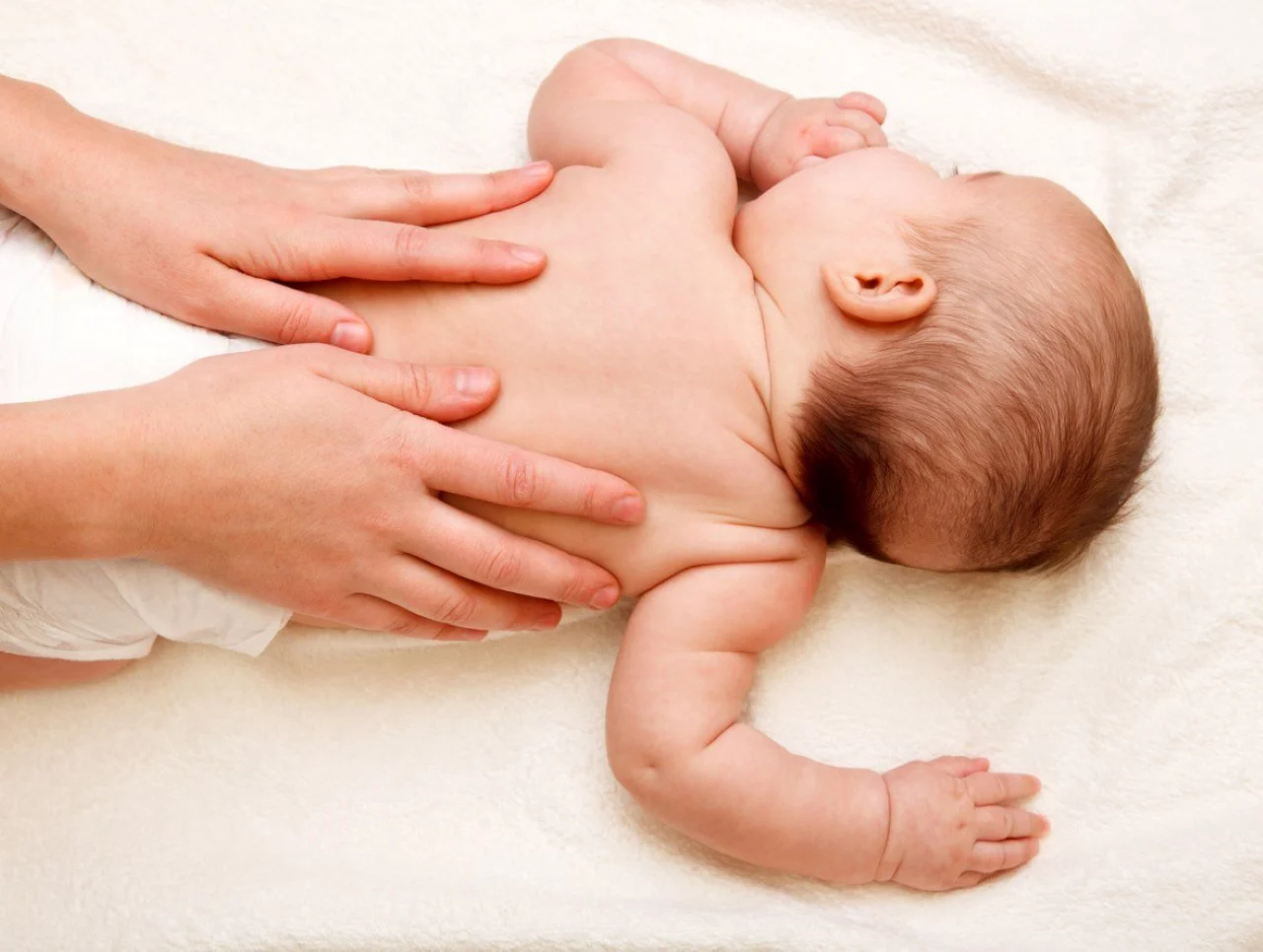Baby Massage: How To Guide Baby Massage: How To Guide - babymassagehowtoguide 1
