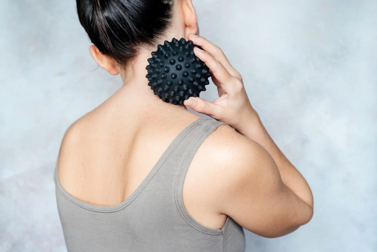 How to Use a Massage Ball - howtouseamassageball 1