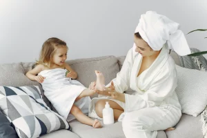 In Home Beauty for Busy Moms - pexels gustavo fring 3985049